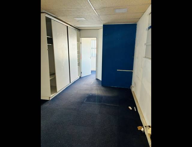 85M² OFFICE TO LET IN ATHLONE